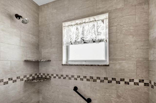 8208 NW 14 Street, Plantation, FL 33322