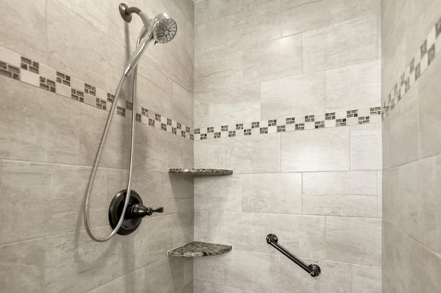 8208 NW 14 Street, Plantation, FL 33322