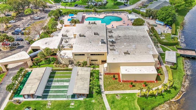 8208 NW 14 Street, Plantation, FL 33322