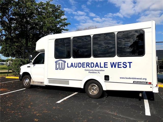 8208 NW 14 Street, Plantation, FL 33322