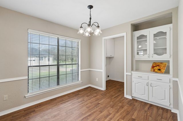 5620 Cool Springs Drive, Midlothian, TX 76065