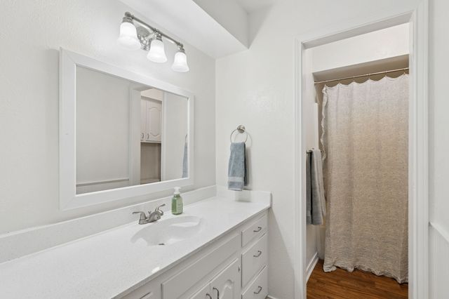 5620 Cool Springs Drive, Midlothian, TX 76065