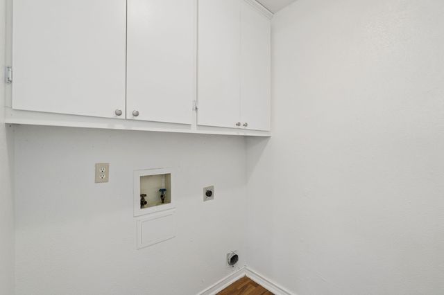 5620 Cool Springs Drive, Midlothian, TX 76065