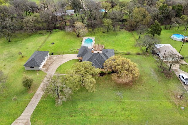 5620 Cool Springs Drive, Midlothian, TX 76065