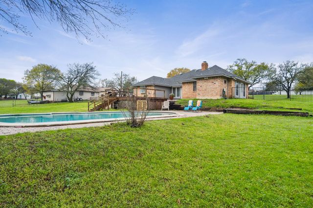 5620 Cool Springs Drive, Midlothian, TX 76065