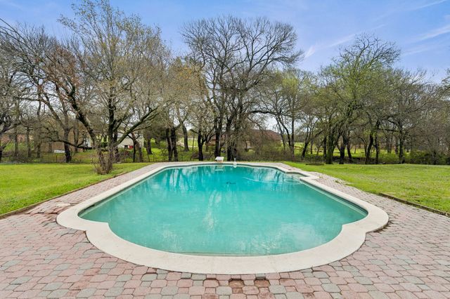 5620 Cool Springs Drive, Midlothian, TX 76065