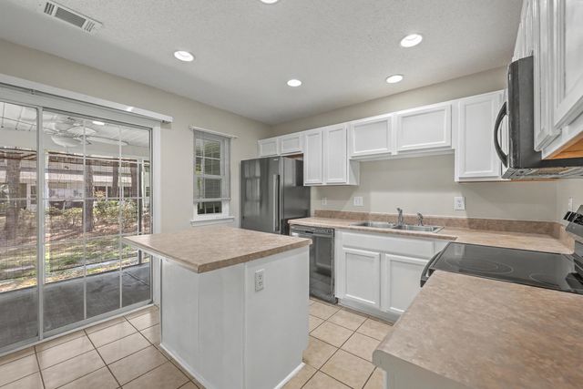 8039 Shadow Oak Drive, North Charleston, SC 29406