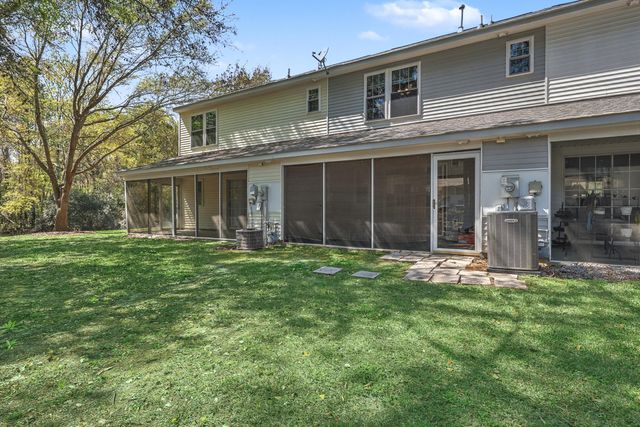 8039 Shadow Oak Drive, North Charleston, SC 29406