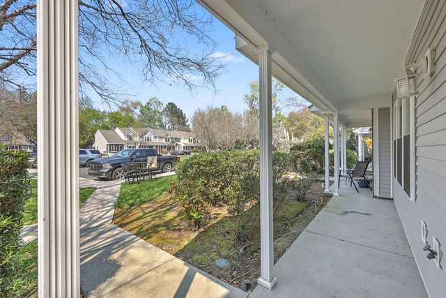 8039 Shadow Oak Drive, North Charleston, SC 29406