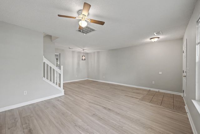 8039 Shadow Oak Drive, North Charleston, SC 29406