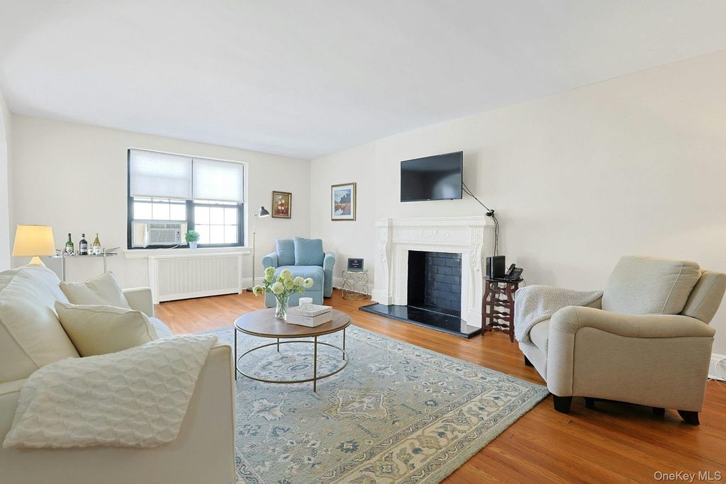 1273 North Avenue 5h Entrance 8, New Rochelle, NY 10804