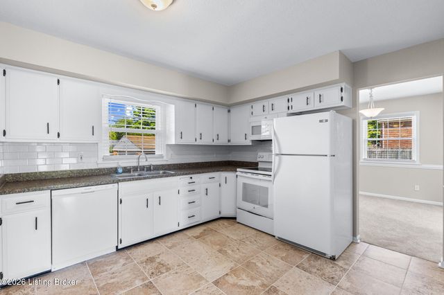 3902 San Marcos Rd, Jeffersontown, KY 40299