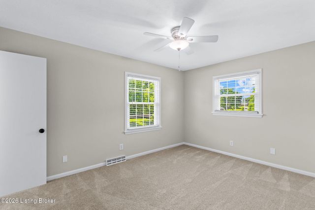 3902 San Marcos Rd, Jeffersontown, KY 40299