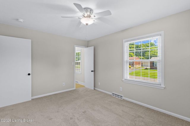 3902 San Marcos Rd, Jeffersontown, KY 40299