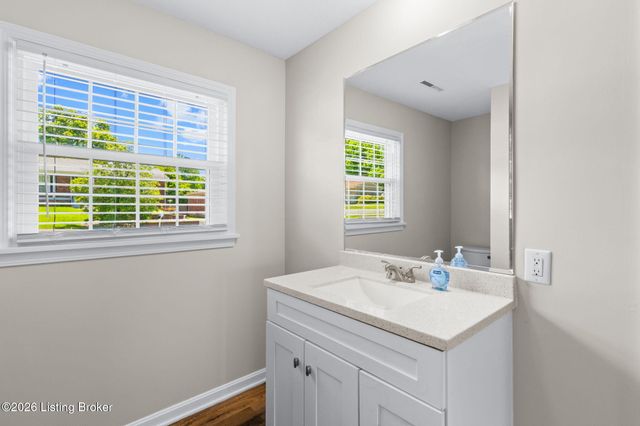 3902 San Marcos Rd, Jeffersontown, KY 40299