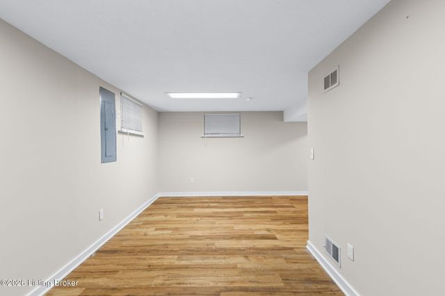 3902 San Marcos Rd, Jeffersontown, KY 40299