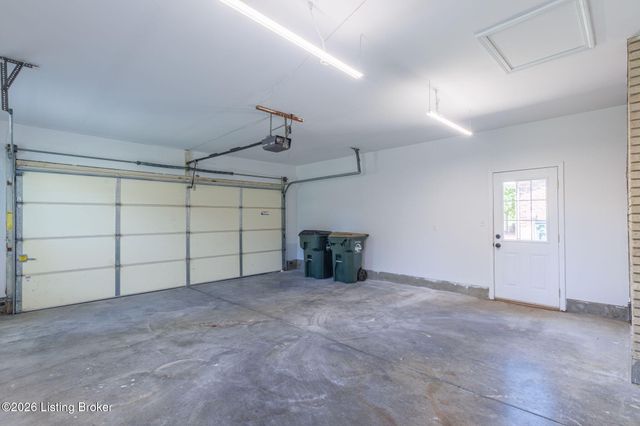 3902 San Marcos Rd, Jeffersontown, KY 40299