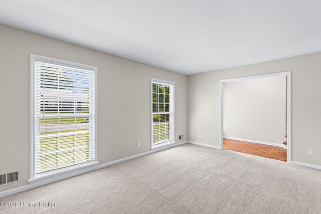 3902 San Marcos Rd, Jeffersontown, KY 40299