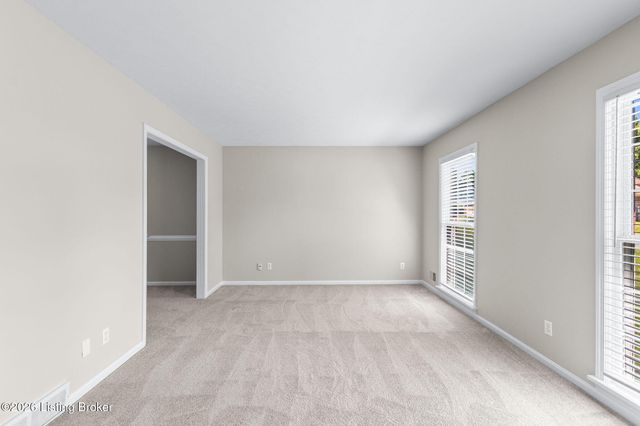 3902 San Marcos Rd, Jeffersontown, KY 40299