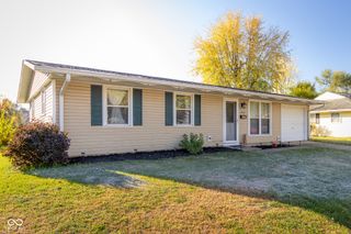 2743 Streamside Drive, Columbus, IN 47203