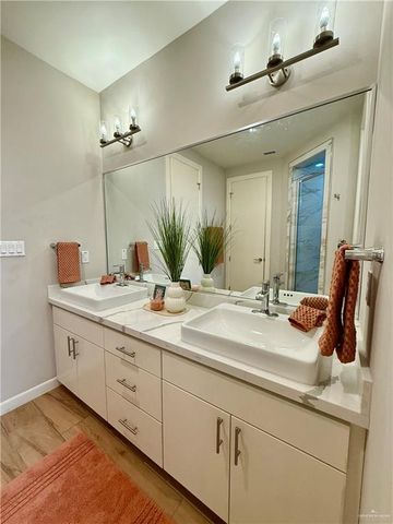 1225 Ozark Avenue, Mcallen, TX 78504