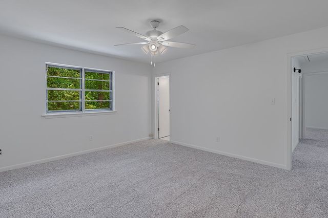 2020 N Kirkwood Drive, Shreveport, LA 71118