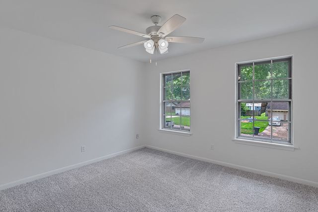 2020 N Kirkwood Drive, Shreveport, LA 71118