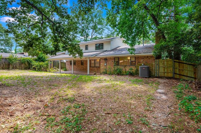 2020 N Kirkwood Drive, Shreveport, LA 71118