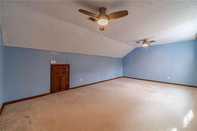 948 Hampton NW Trail, Lilburn, GA 30047