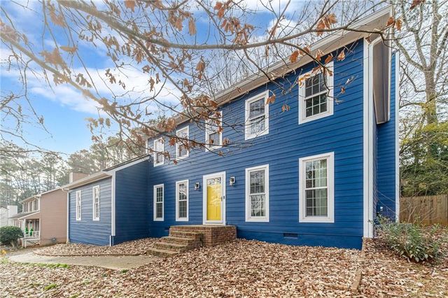 948 Hampton NW Trail, Lilburn, GA 30047