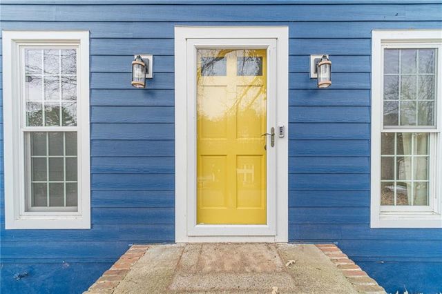 948 Hampton NW Trail, Lilburn, GA 30047