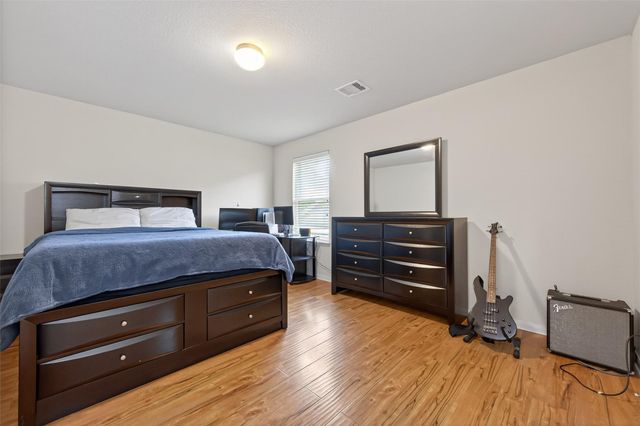 10023 Cobbs Cove Lane, Houston, TX 77044