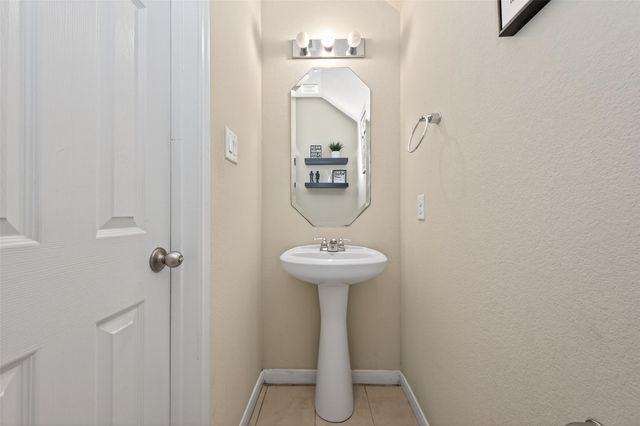 10023 Cobbs Cove Lane, Houston, TX 77044