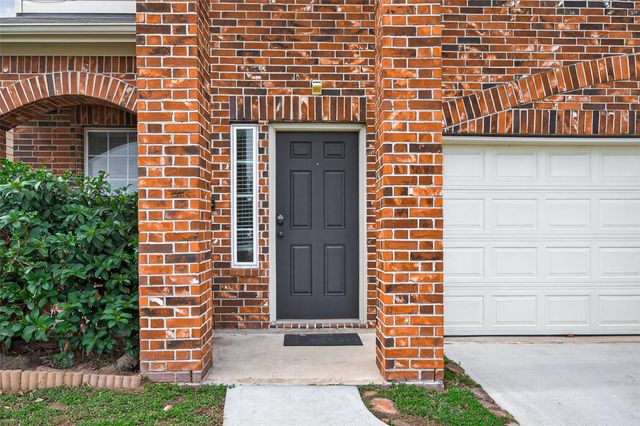 10023 Cobbs Cove Lane, Houston, TX 77044