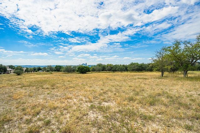 4233 Stonecreek Cir Lot B Lot 27-B, Kerrville, TX 78028