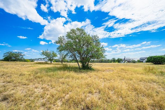 4233 Stonecreek Cir Lot B Lot 27-B, Kerrville, TX 78028