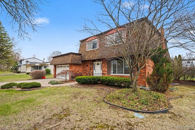 15563 Hix Street, Livonia, MI 48154