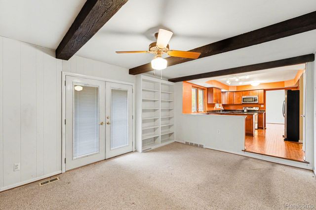 15563 Hix Street, Livonia, MI 48154