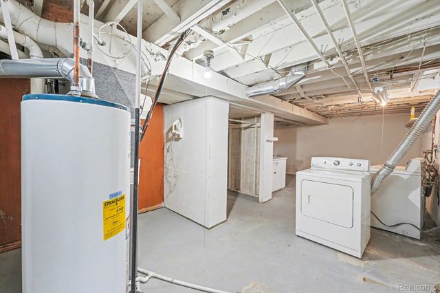 15563 Hix Street, Livonia, MI 48154