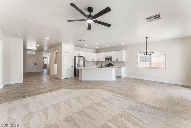 4624 Del Laguna Court, North Las Vegas, NV 89031