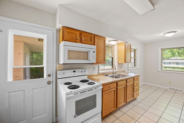 1644 Brittany Lane, Lexington, KY 40504