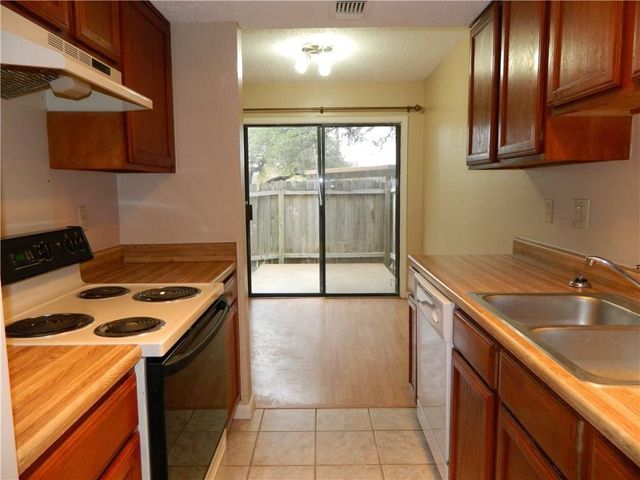 8500 Lyndon LN B, Austin, TX 78729