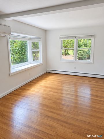 6 Vanderbilt Avenue, Norwalk, CT 06854