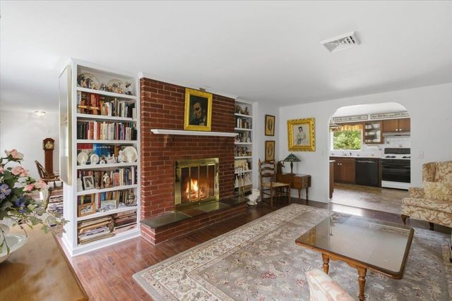 193 Finley Drive, Bennington, VT 05201