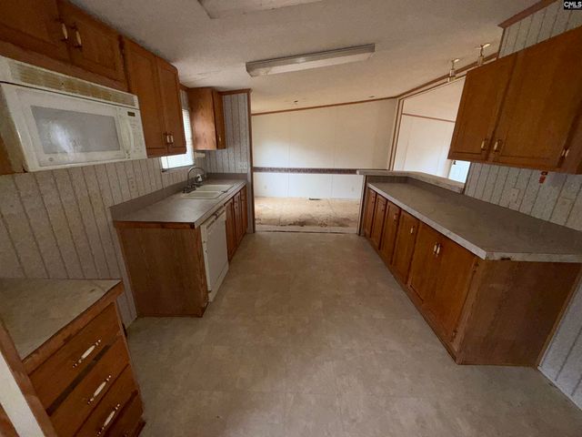 5163 OLD AIRPORT Road, Winnsboro, SC 29180