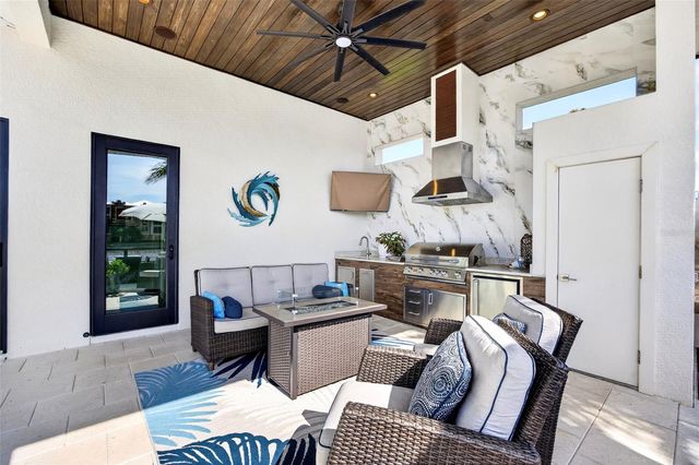 125 COLONY POINT DRIVE, Punta Gorda, FL 33950
