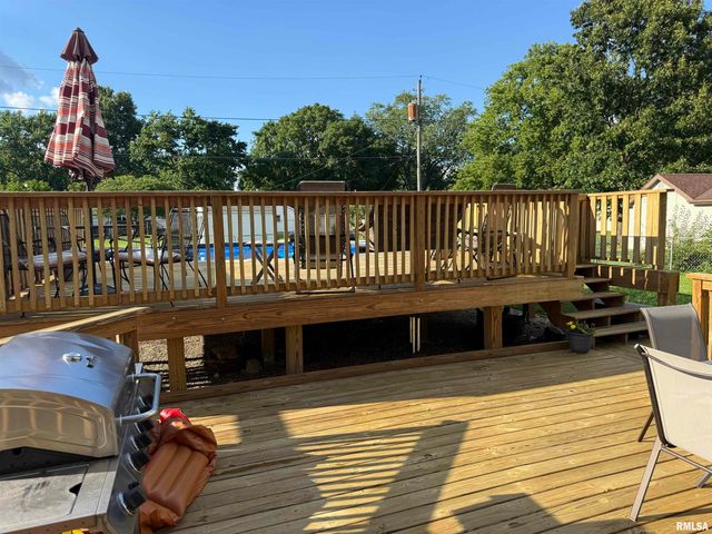309 E Conrey Street, Williamsville, IL 62693