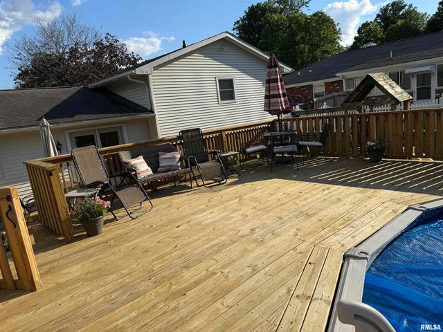309 E Conrey Street, Williamsville, IL 62693