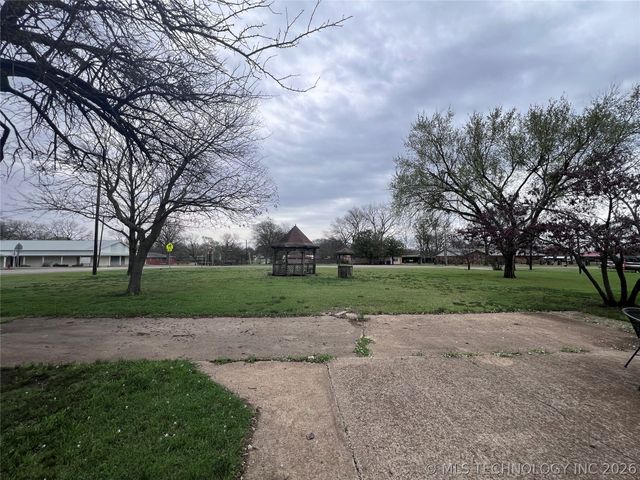 308 E Main, Bokchito, OK 74726