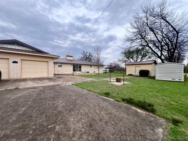 308 E Main, Bokchito, OK 74726